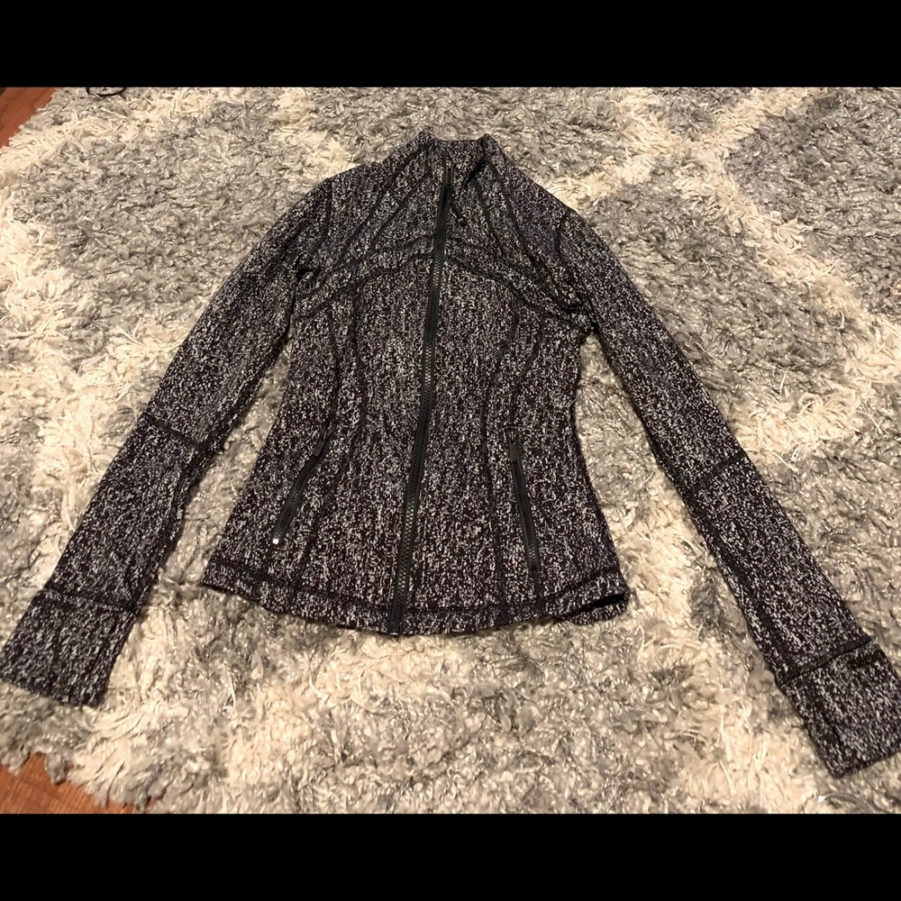 White and Black Lululemon Define Jacket Size 0
